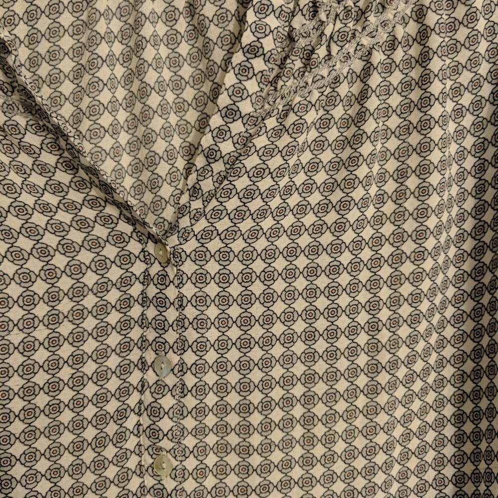 Max Studio Sheer Top - Picture 2 of 3
